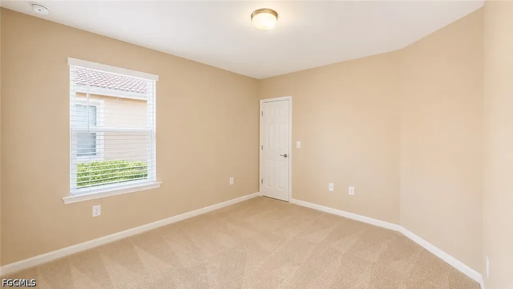 4391 Dutchess Park Road Fort Myers FL 33916