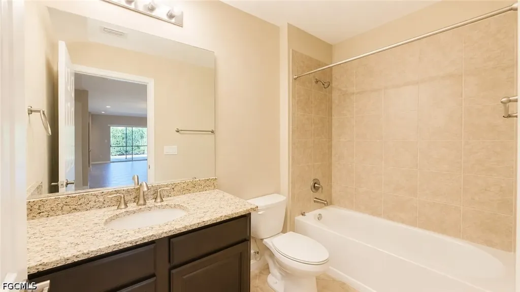 4391 Dutchess Park Road Fort Myers FL 33916