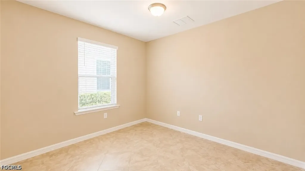 4391 Dutchess Park Road Fort Myers FL 33916