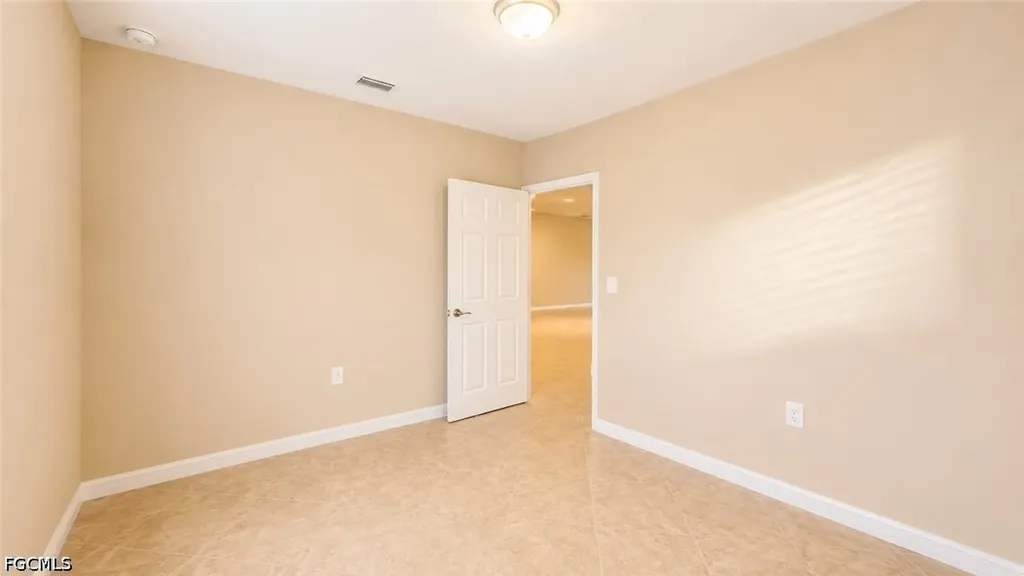 4391 Dutchess Park Road Fort Myers FL 33916