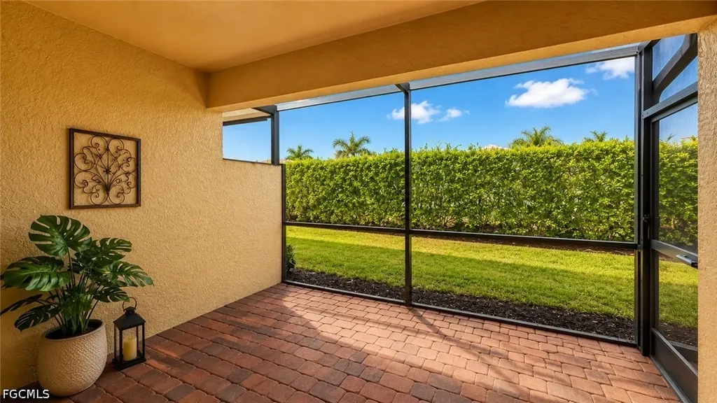 4391 Dutchess Park Road Fort Myers FL 33916