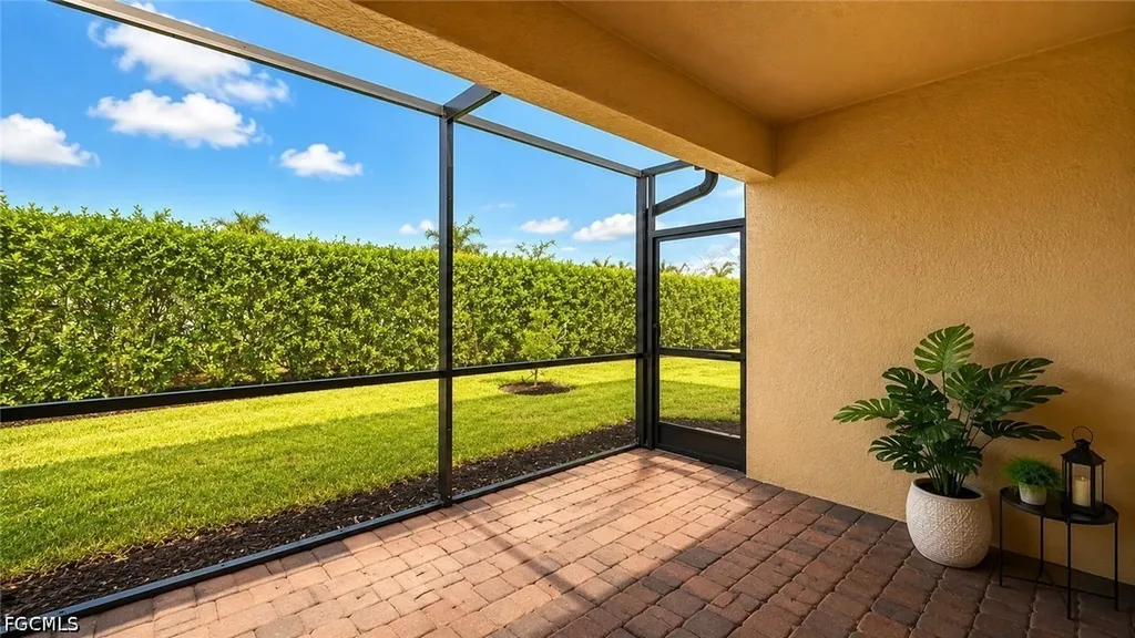 4391 Dutchess Park Road Fort Myers FL 33916