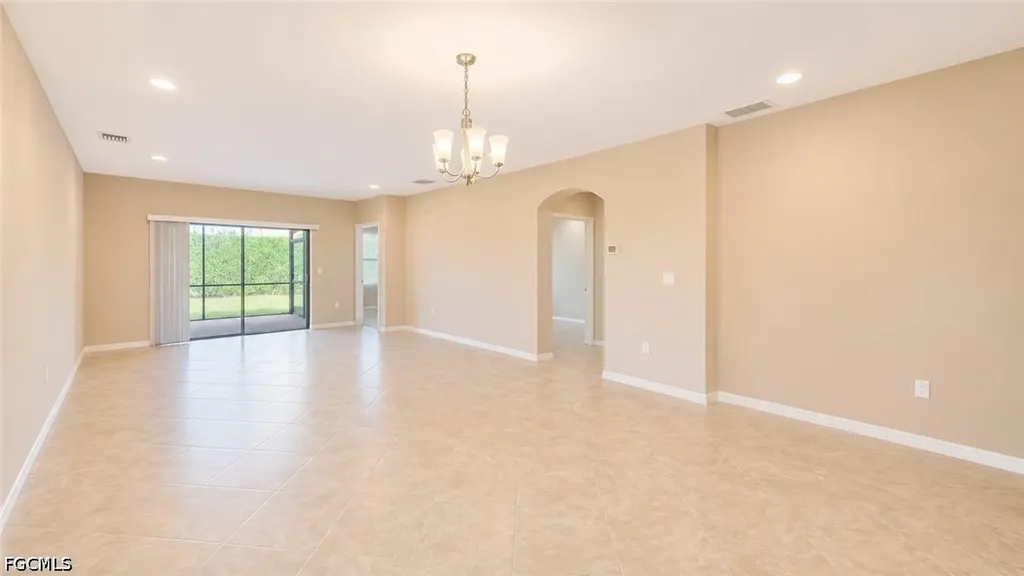 4391 Dutchess Park Road Fort Myers FL 33916
