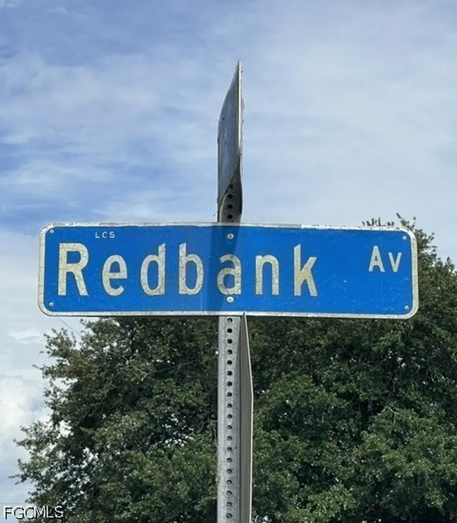 1048 Redbank Avenue Lehigh Acres FL 33974