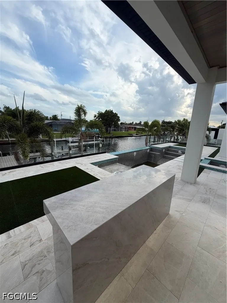 156 SW 52nd Terrace Cape Coral FL 33914