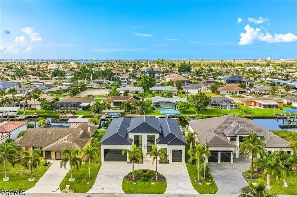 156 SW 52nd Terrace Cape Coral FL 33914