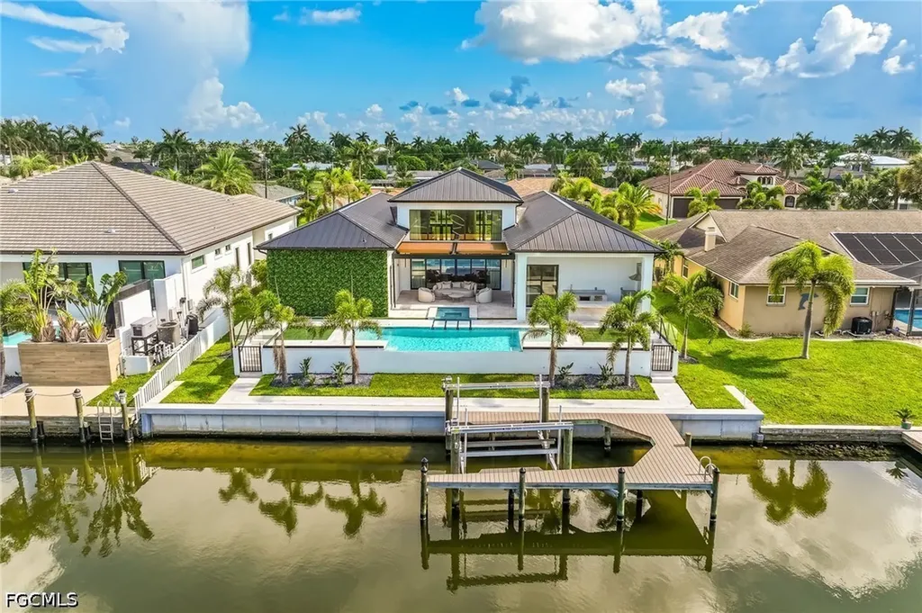 156 SW 52nd Terrace Cape Coral FL 33914