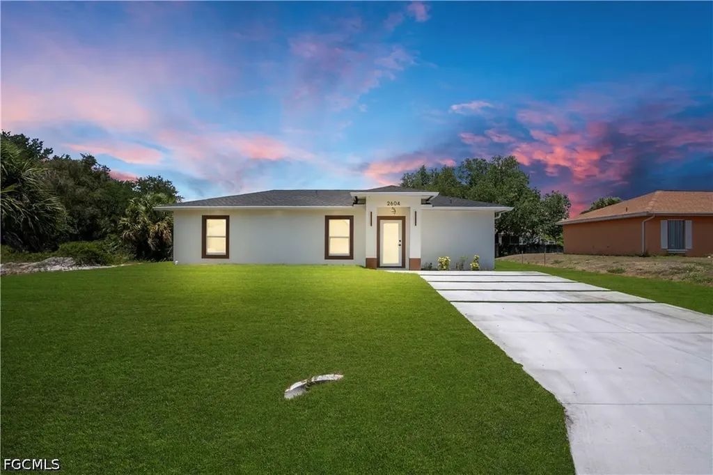 2604 51st Street SW Lehigh Acres FL 33976