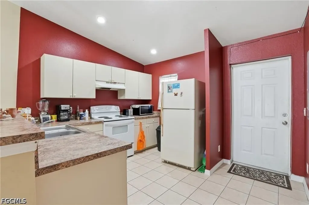 4741/4743 27th Street SW Lehigh Acres FL 33973