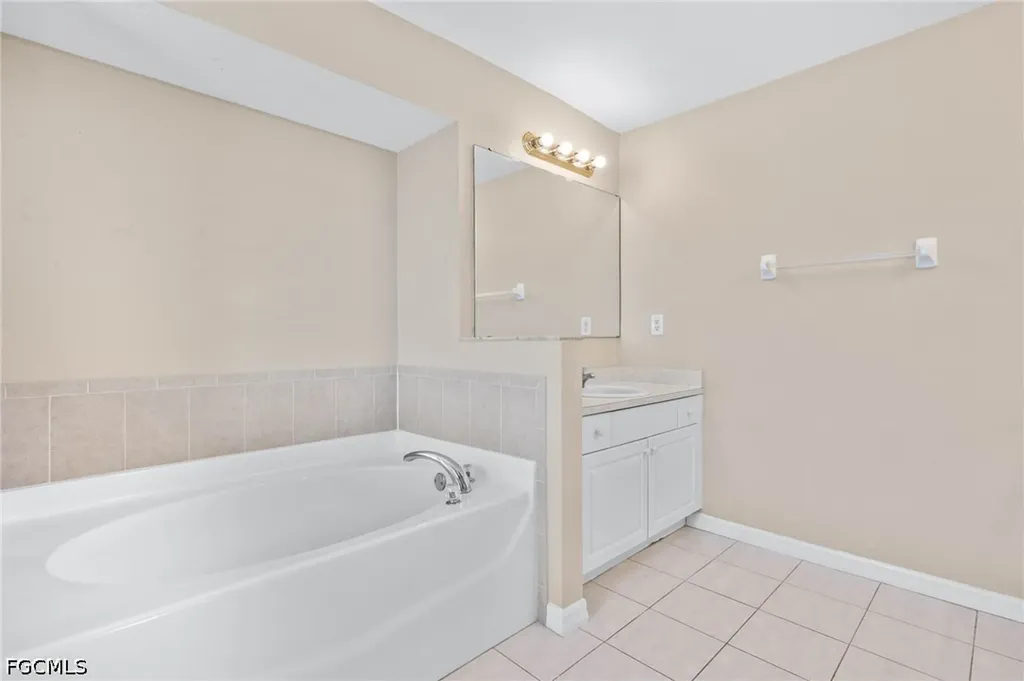 2227 NW 3rd Place Cape Coral FL 33993