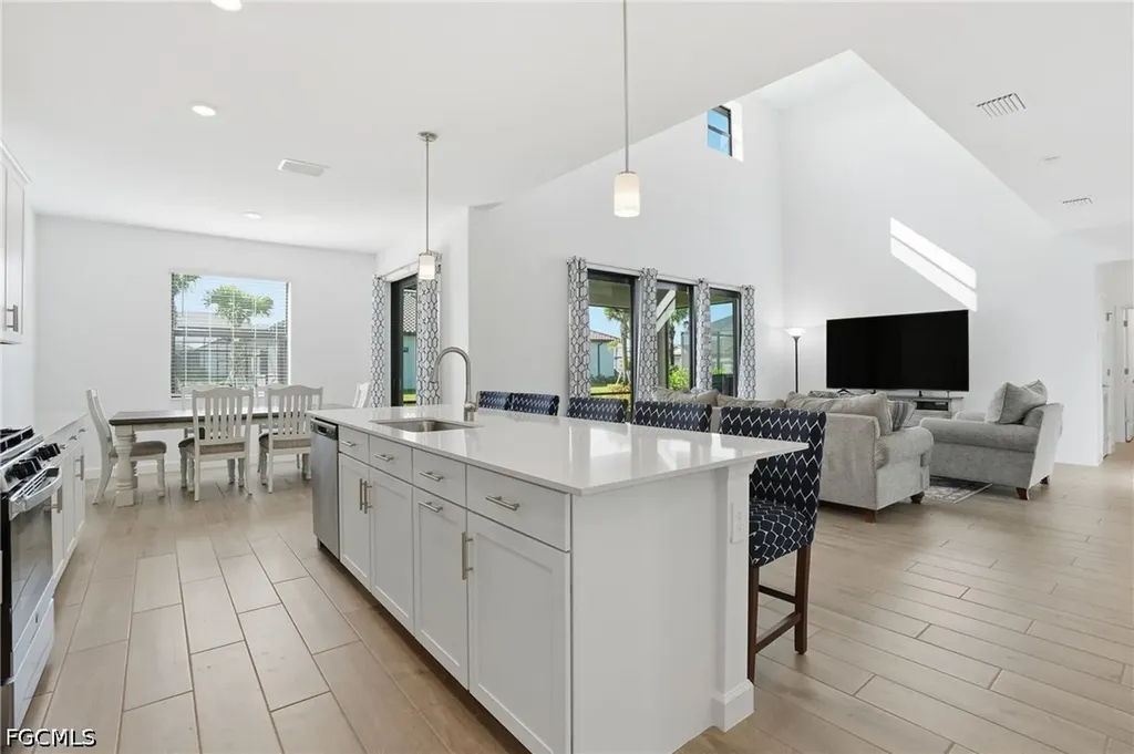 18707 Ivywood Place Estero FL 33928
