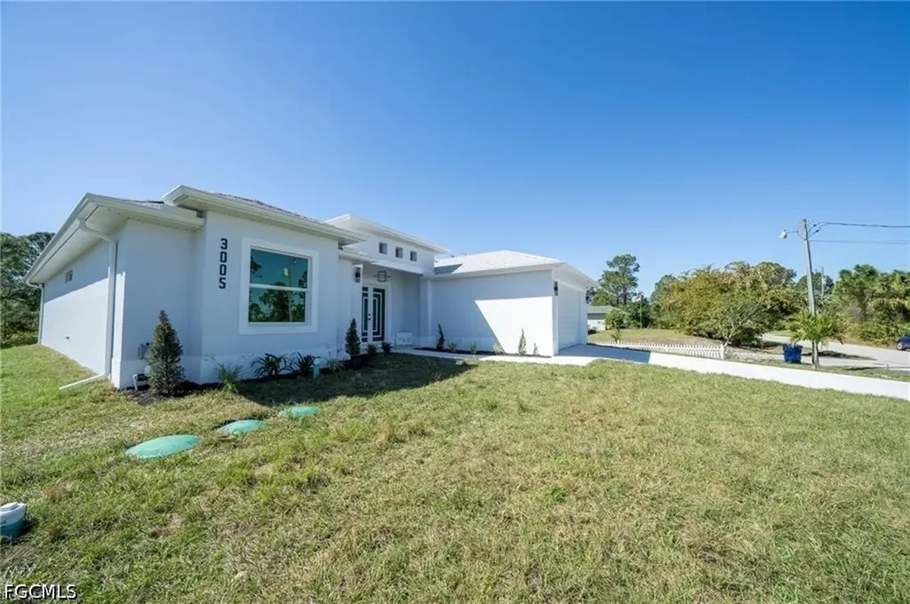 3005 52nd Street W Lehigh Acres FL 33971