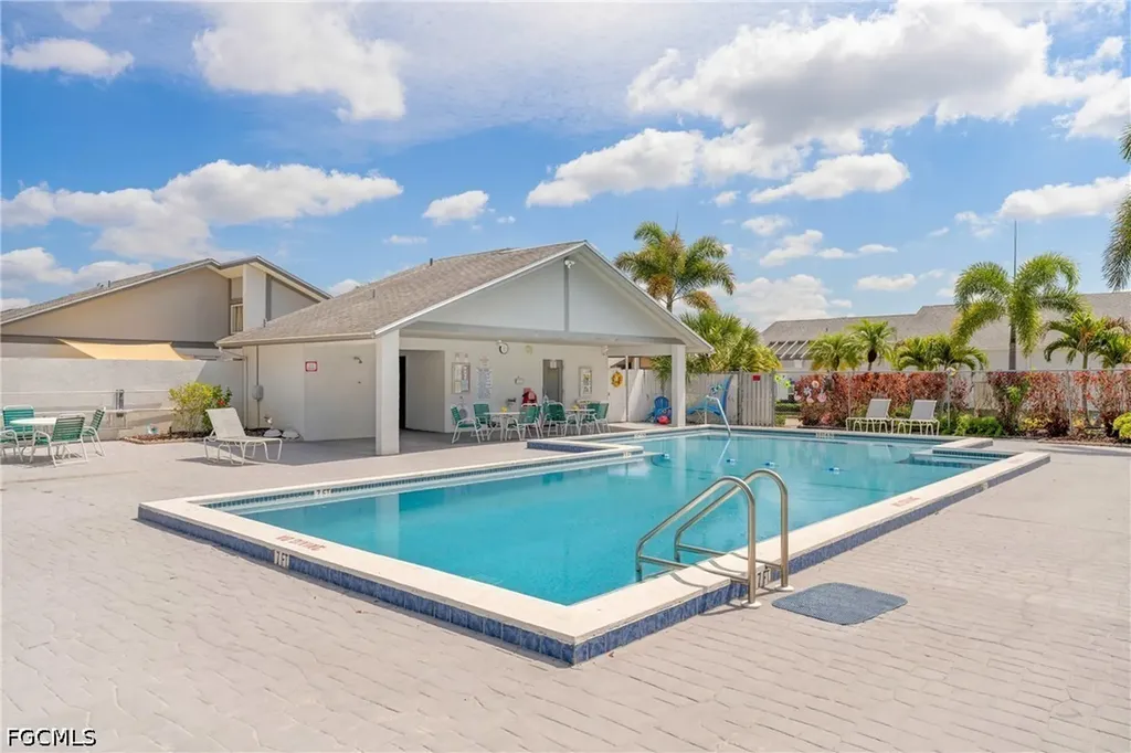 9712 Maplecrest Circle Lehigh Acres FL 33936