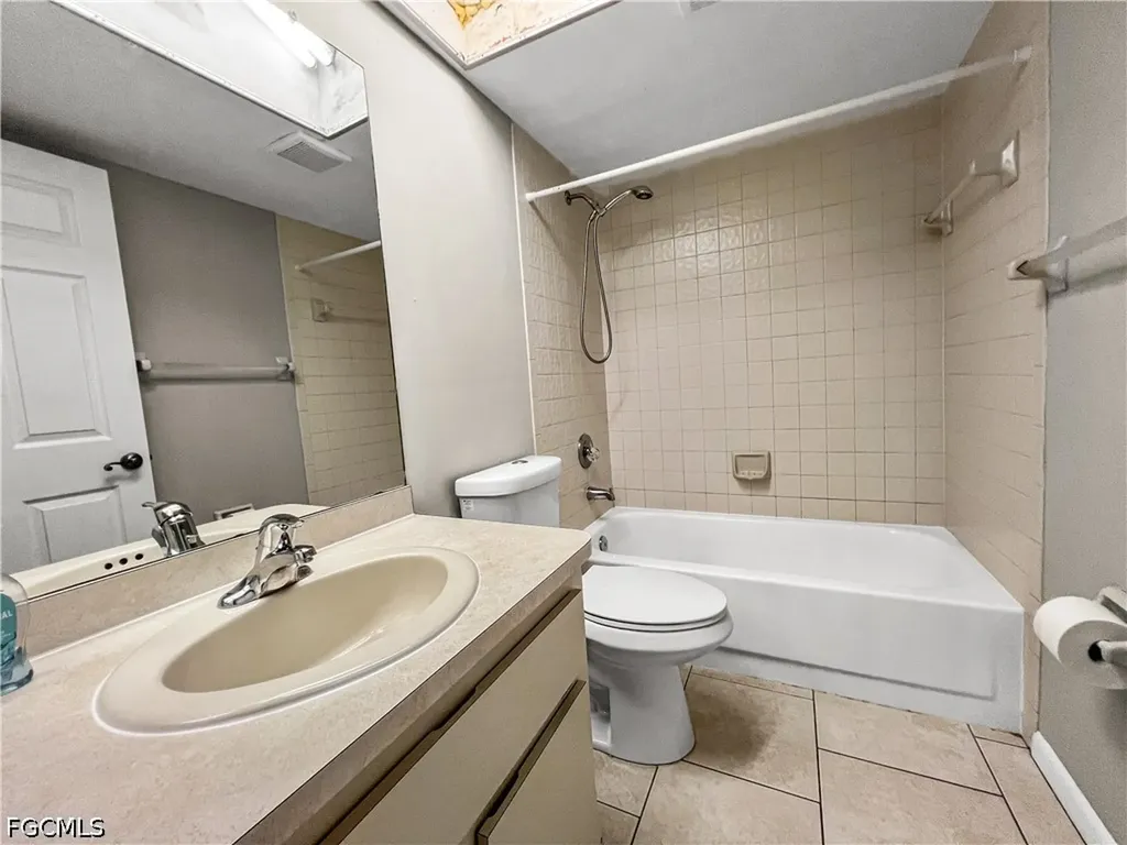 4530 SW 10th Avenue Cape Coral FL 33914