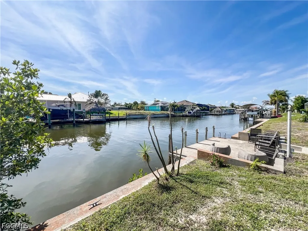 4530 SW 10th Avenue Cape Coral FL 33914