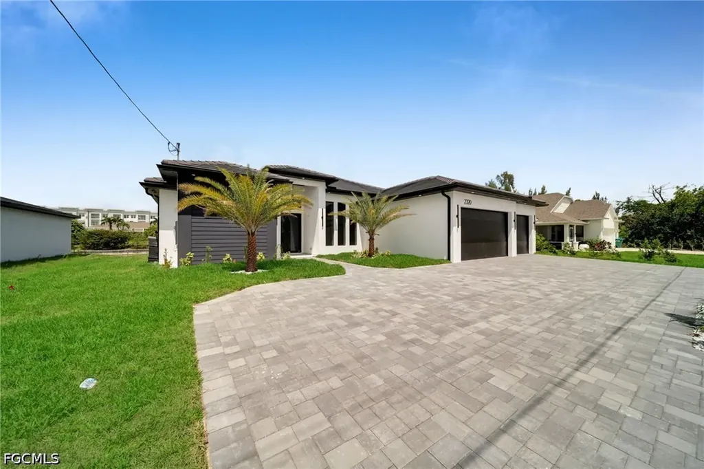 2320 SW 20th Avenue Cape Coral FL 33991