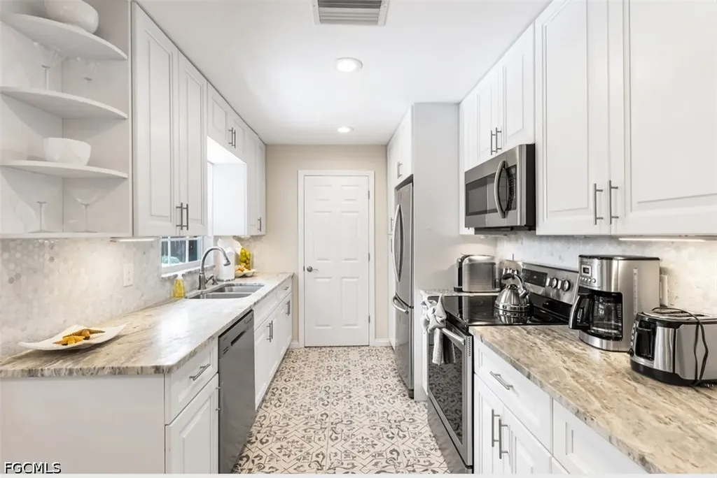 3950 Mohawk Place Naples FL 34112