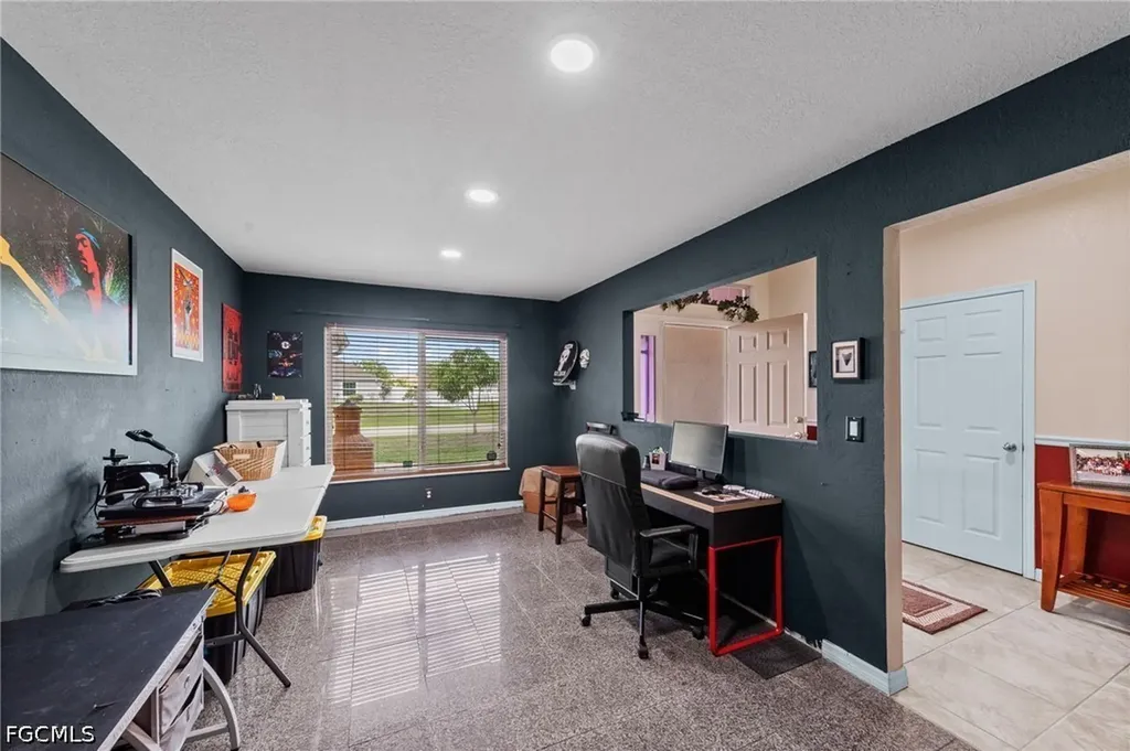 23 NW 29th Avenue Cape Coral FL 33993