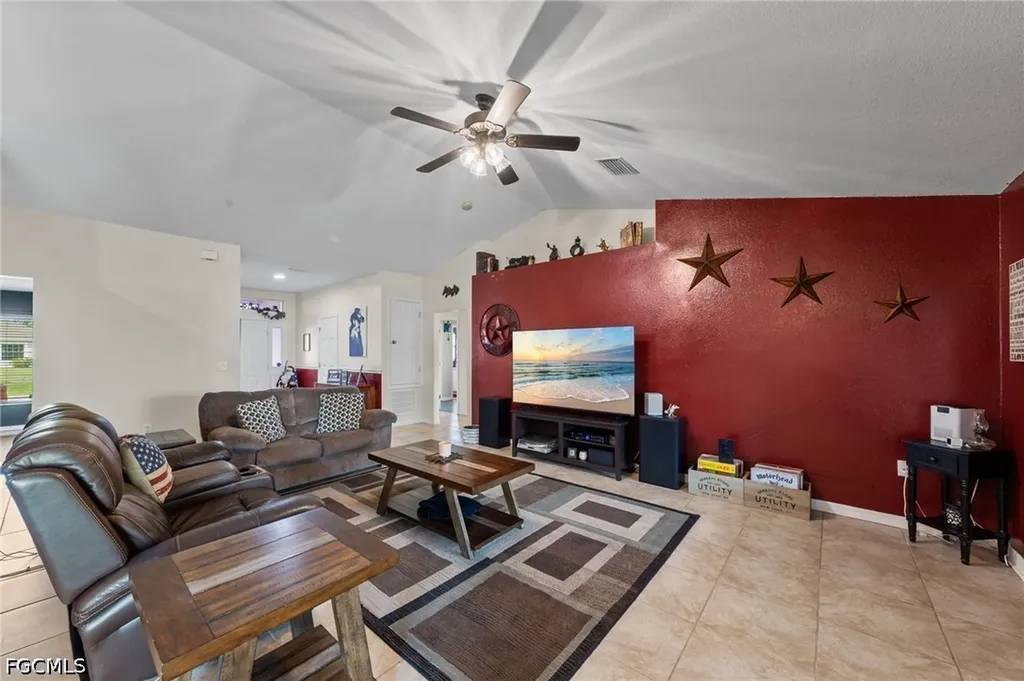 23 NW 29th Avenue Cape Coral FL 33993