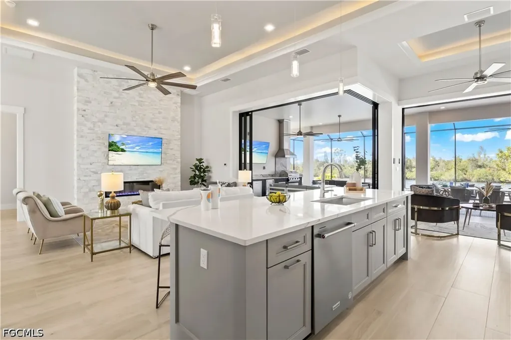 1512 NW 42nd Avenue Cape Coral FL 33993