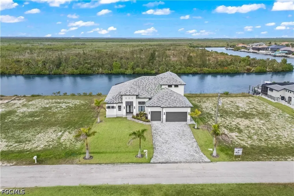 1512 NW 42nd Avenue Cape Coral FL 33993