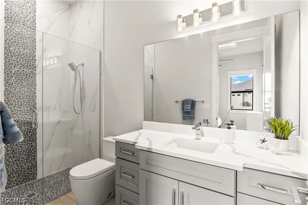 1512 NW 42nd Avenue Cape Coral FL 33993