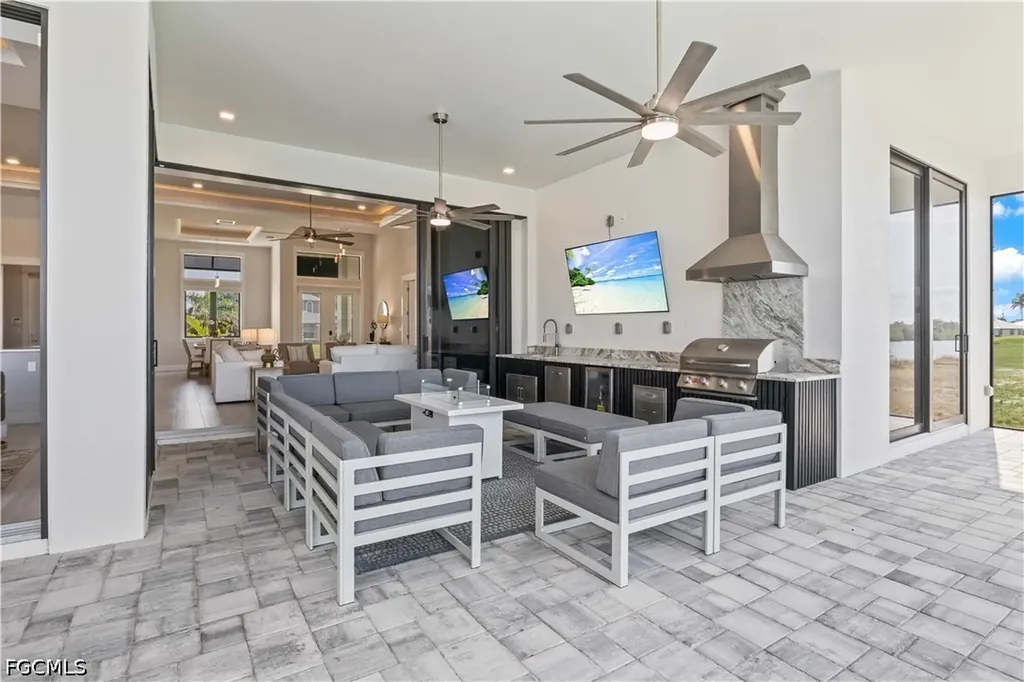 1512 NW 42nd Avenue Cape Coral FL 33993