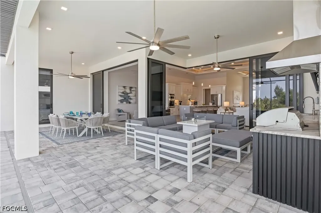 1512 NW 42nd Avenue Cape Coral FL 33993