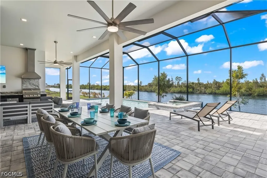 1512 NW 42nd Avenue Cape Coral FL 33993