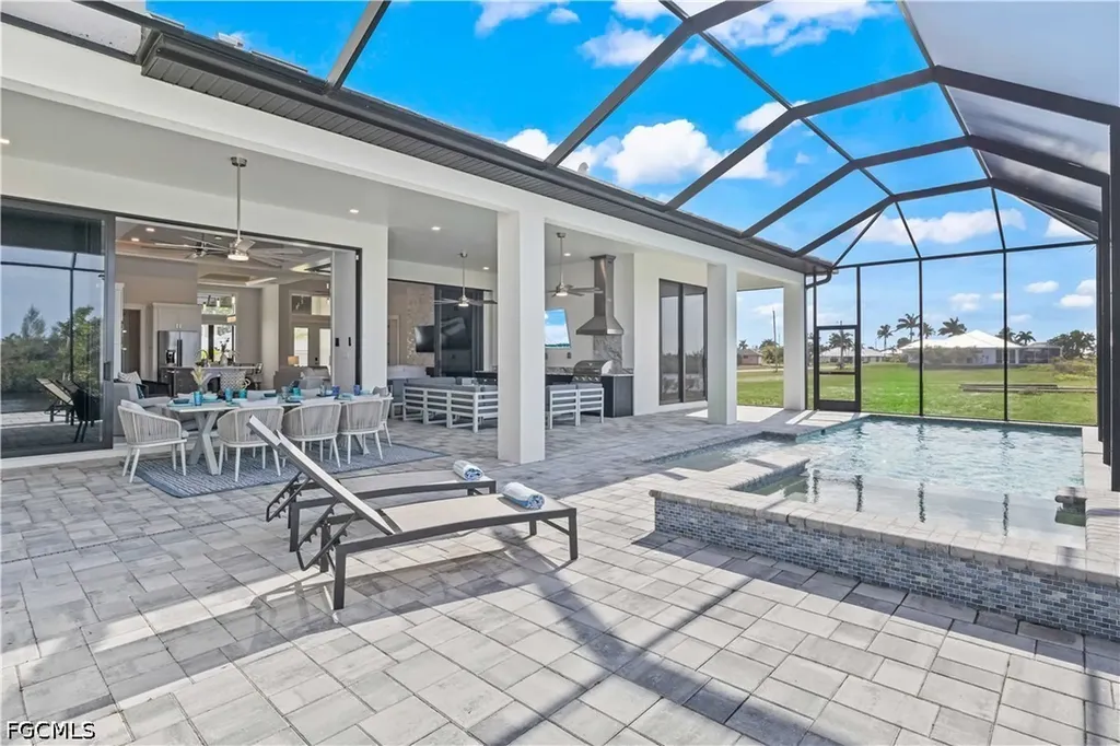 1512 NW 42nd Avenue Cape Coral FL 33993