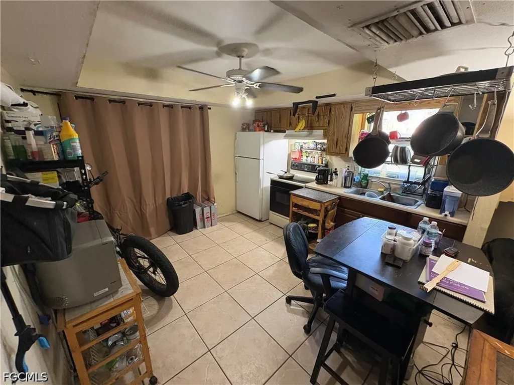 19184/19188 Miami Boulevard Fort Myers FL 33967