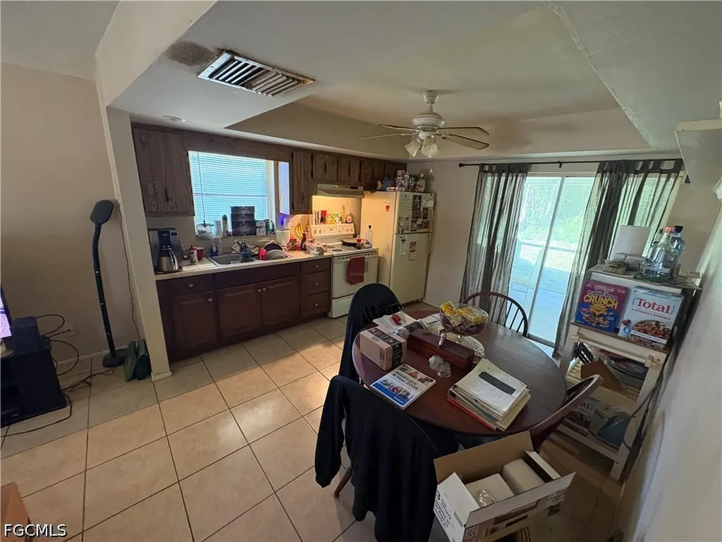 19184/19188 Miami Boulevard Fort Myers FL 33967