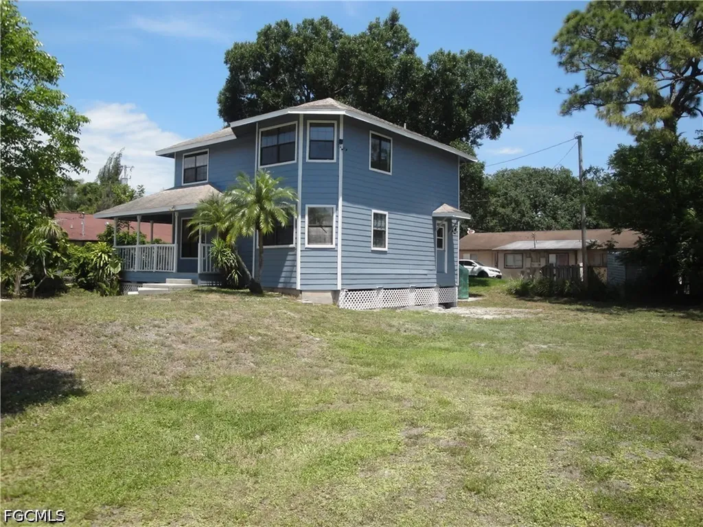 279 Hubbard Avenue North Fort Myers FL 33917