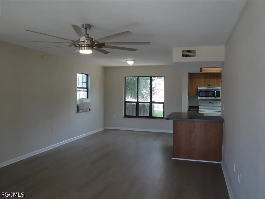 279 Hubbard Avenue North Fort Myers FL 33917