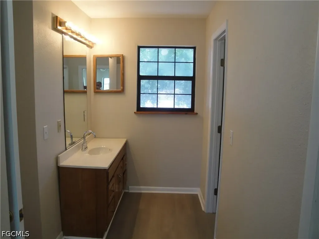 279 Hubbard Avenue North Fort Myers FL 33917