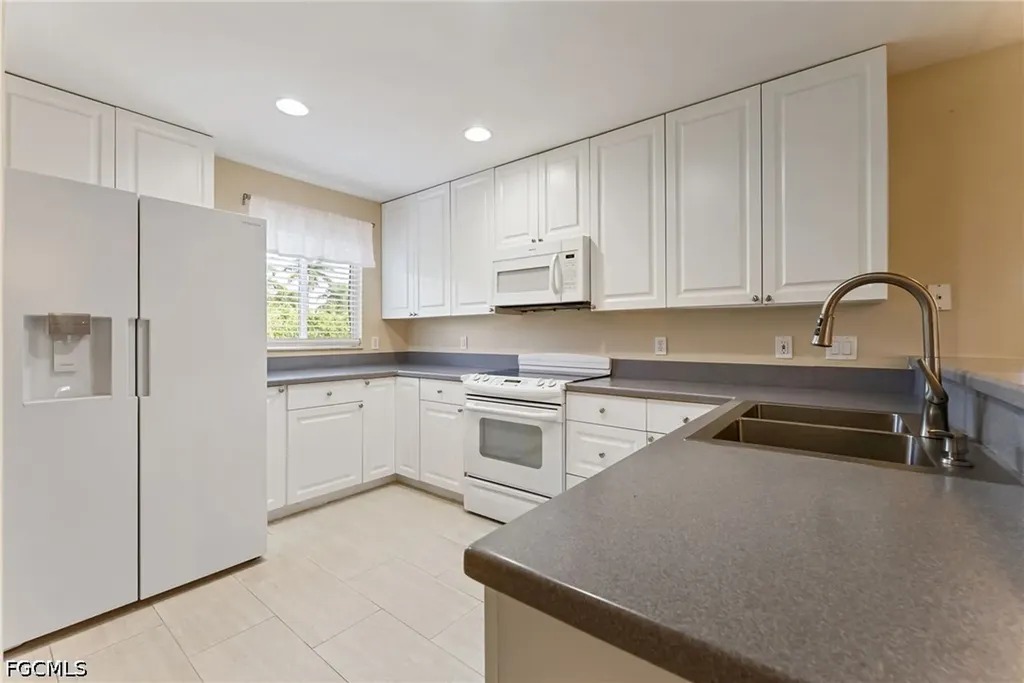 1127 SW 29th Street Cape Coral FL 33914