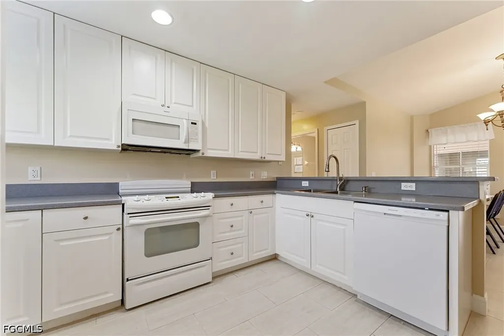 1127 SW 29th Street Cape Coral FL 33914