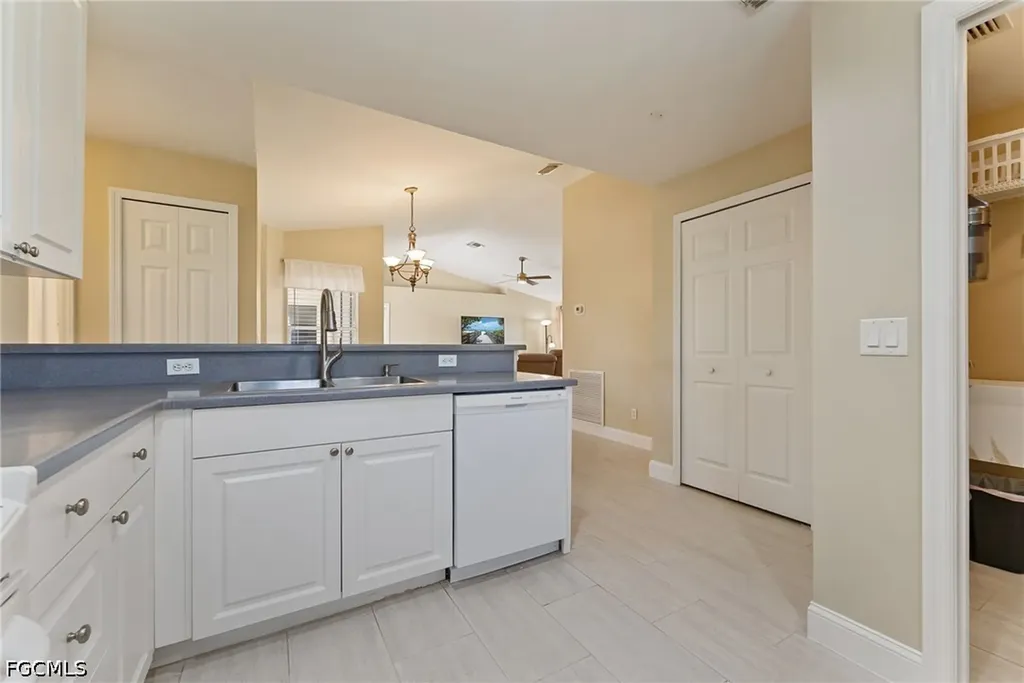 1127 SW 29th Street Cape Coral FL 33914