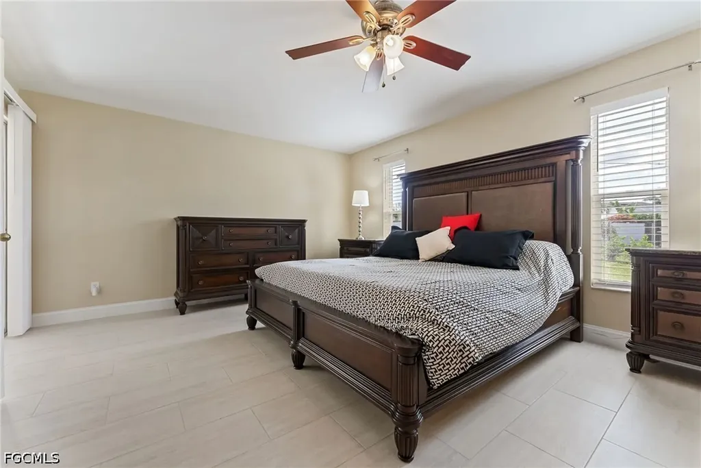 1127 SW 29th Street Cape Coral FL 33914