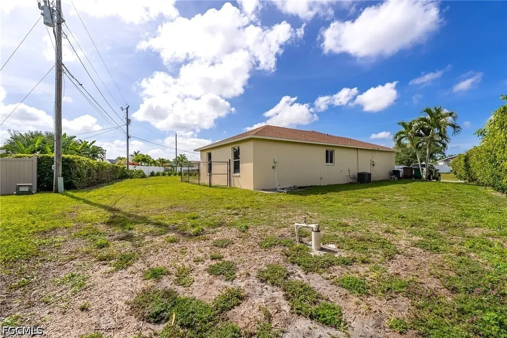 1127 SW 29th Street Cape Coral FL 33914