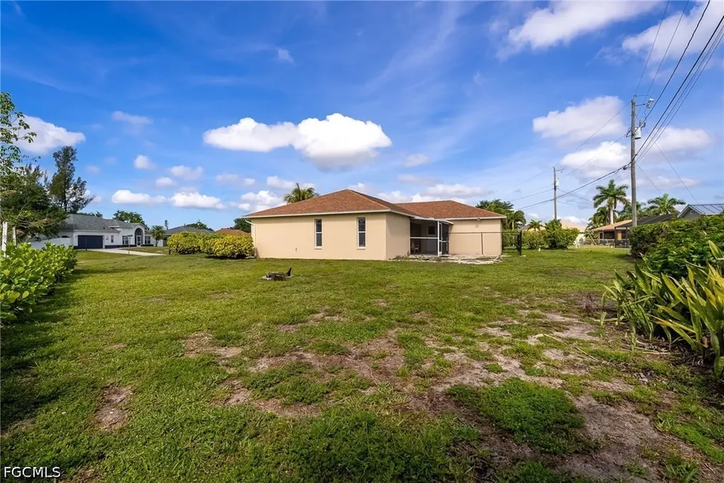 1127 SW 29th Street Cape Coral FL 33914