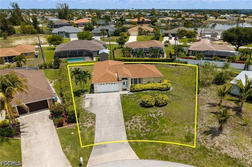 1127 SW 29th Street Cape Coral FL 33914