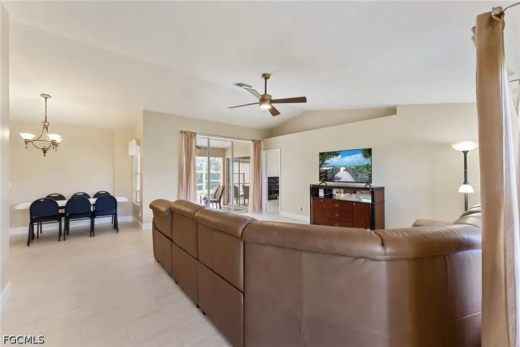 1127 SW 29th Street Cape Coral FL 33914
