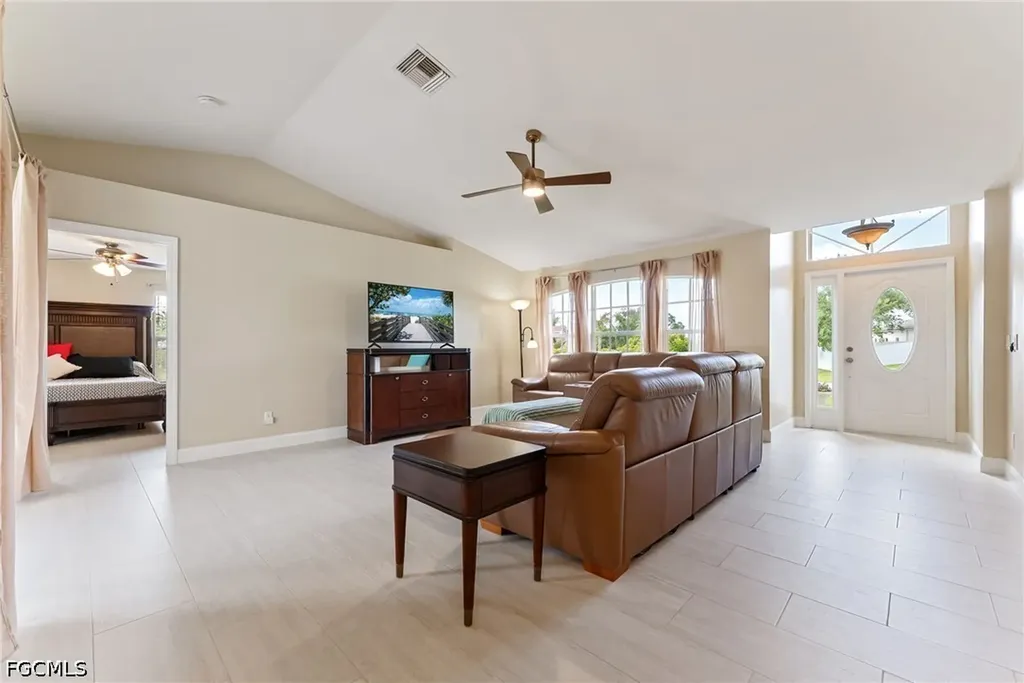 1127 SW 29th Street Cape Coral FL 33914