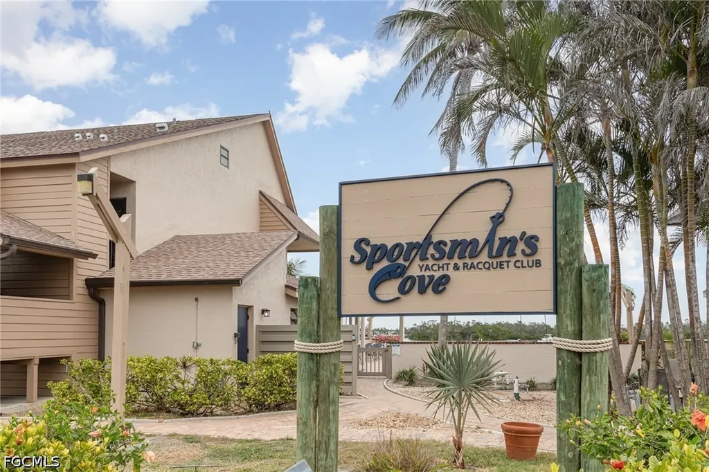 898 Buttonwood Drive Fort Myers Beach FL 33931