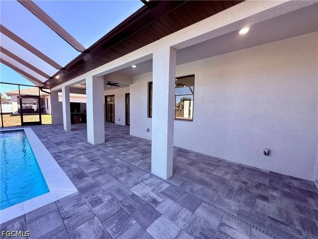 106 NE 8th Place Cape Coral FL 33993