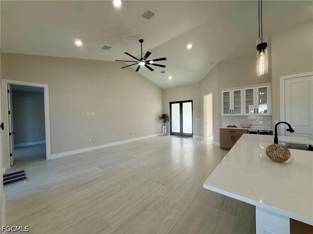 106 NE 8th Place Cape Coral FL 33993