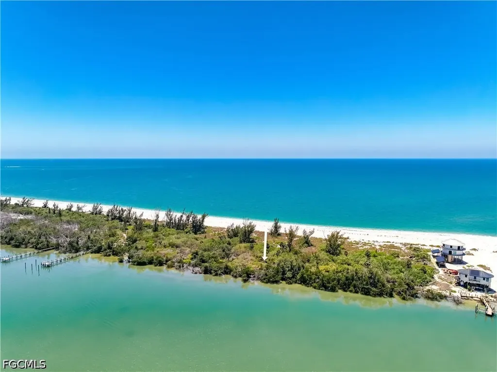 11657 Redfish Shores Drive Upper Captiva FL 33924