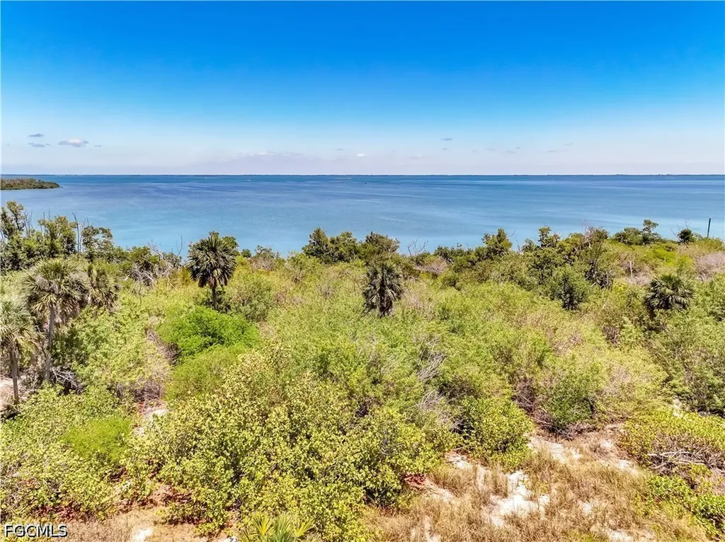 11657 Redfish Shores Drive Upper Captiva FL 33924