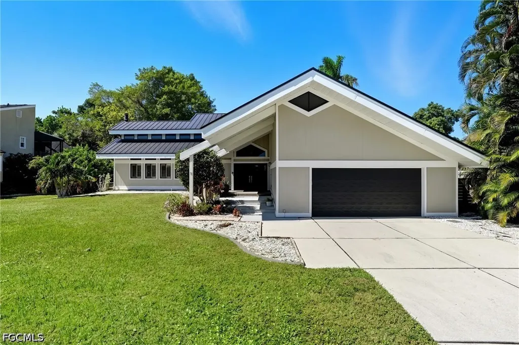 330 Prather Drive Fort Myers FL 33919